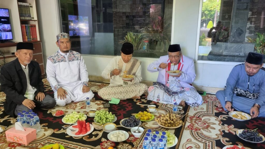 Idul Fitri: Berbagi Berkah, Menebar Kebaikan, Membangun Ekonomi Umat ...